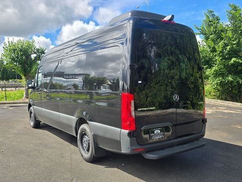 New 2026 Mercedes-Benz Sprinter 2500 image 3