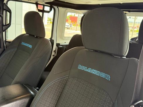 Certified 2021 Jeep Wrangler Unlimited Islander image 19