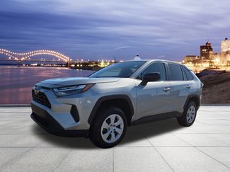 Used 2025 Toyota RAV4 LE video 1