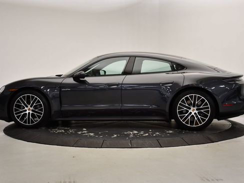 Used 2025 Porsche Taycan image 2