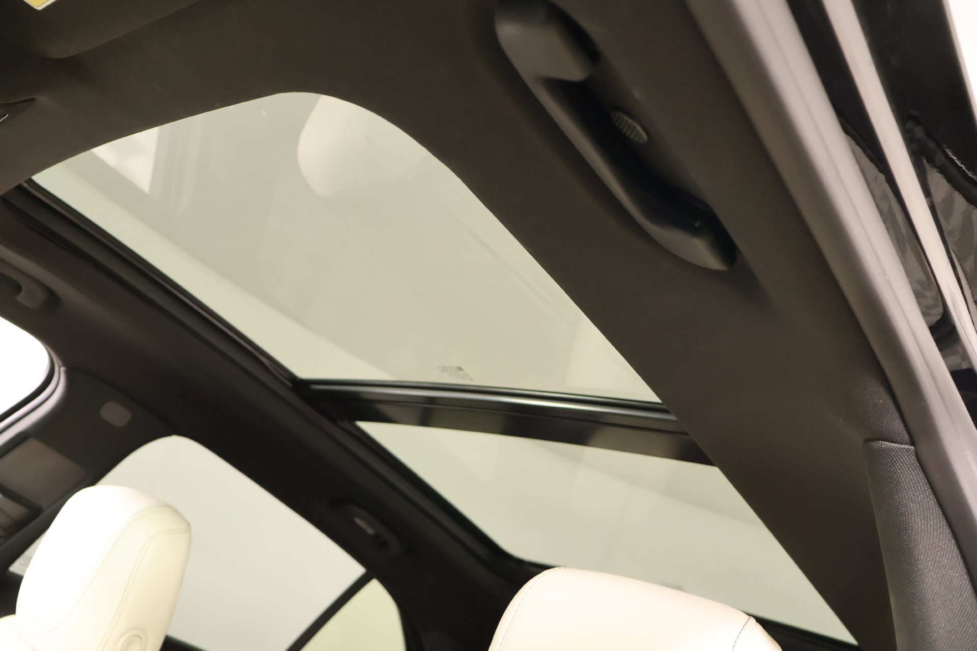 Used 2023 Cadillac XT4 Sport FWD image 15
