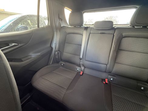 Used 2025 Chevrolet Equinox LT image 37