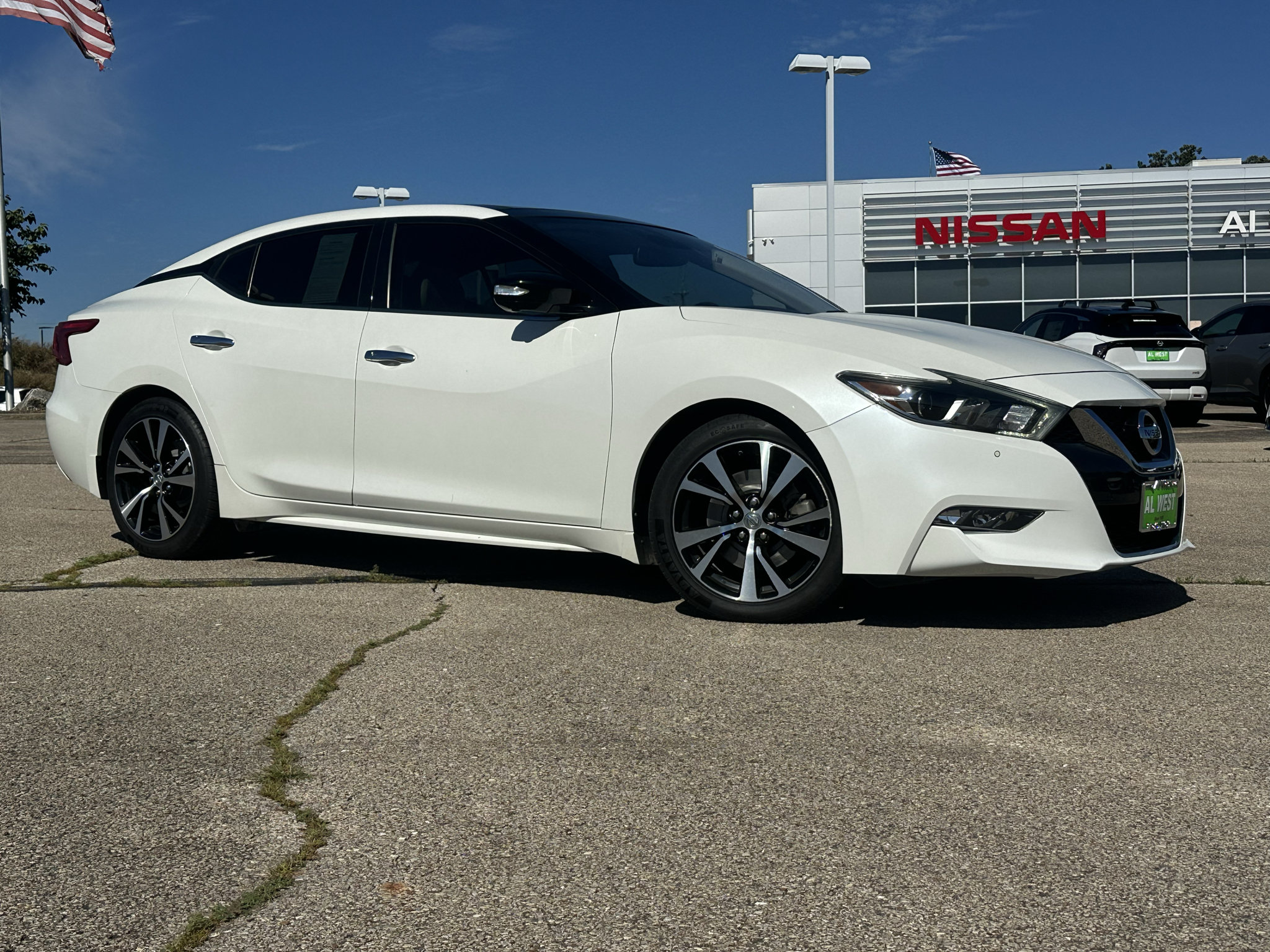 Used 2018 Nissan Maxima Platinum FWD image 1