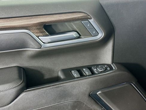 Used 2023 Chevrolet Silverado 1500 LT image 15