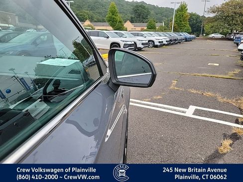Certified 2023 Volkswagen Taos SEL AWD/4WD image 34