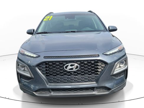Used 2021 Hyundai Kona SEL FWD image 2