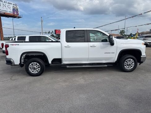 Used 2025 Chevrolet Silverado 2500 LT w/ Convenience Package AWD/4WD image 10