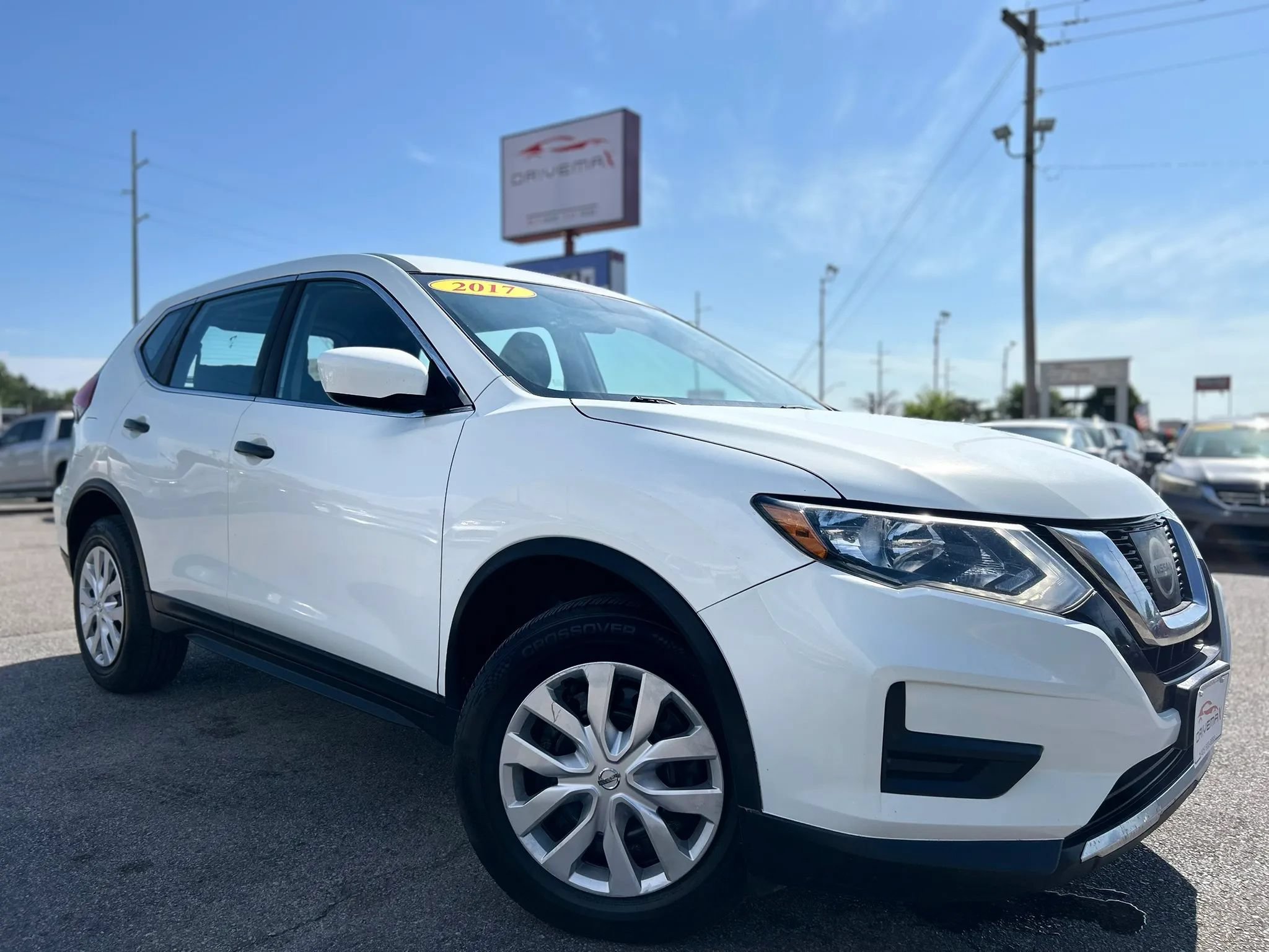 Used 2017 Nissan Rogue S AWD/4WD image 44