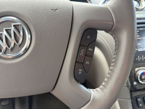 Used 2017 Buick Enclave Premium w/ Experience Buick Package AWD/4WD image 16