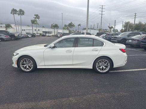 Used 2025 BMW 330i Sedan image 4