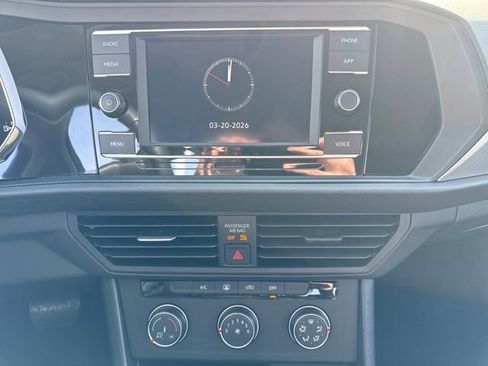 Used 2024 Volkswagen Jetta S image 27