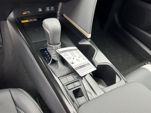 New 2026 Toyota Camry SE FWD image 19