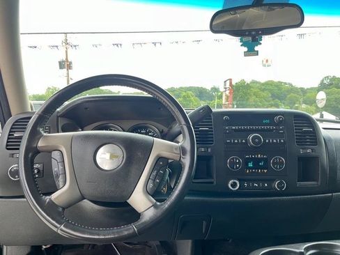 Used 2011 Chevrolet Silverado 1500 LT w/ All-Star Edition RWD image 10