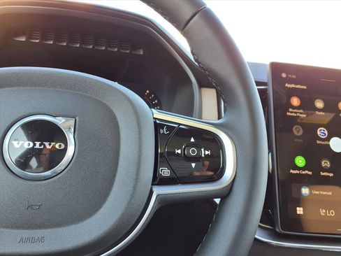 New 2026 Volvo XC90 B6 Plus w/ Protection Package Premier image 16