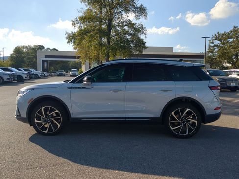 New 2026 Lincoln Corsair Reserve FWD image 6
