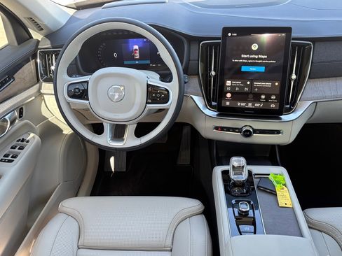 New 2026 Volvo XC90 B6 Ultra image 11