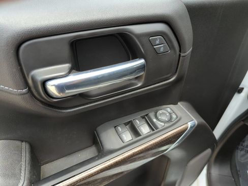 Used 2021 Chevrolet Silverado 1500 RST RWD image 8
