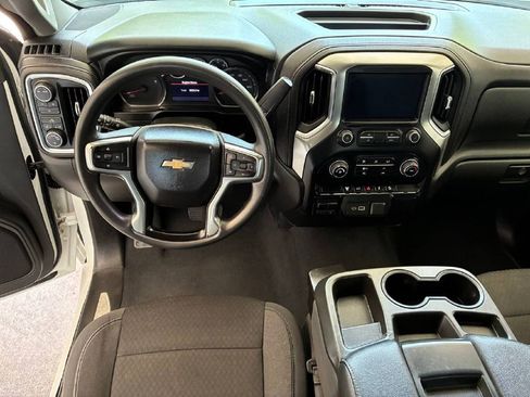 Used 2021 Chevrolet Silverado 2500 LT w/ Z71 Off-Road Package image 19