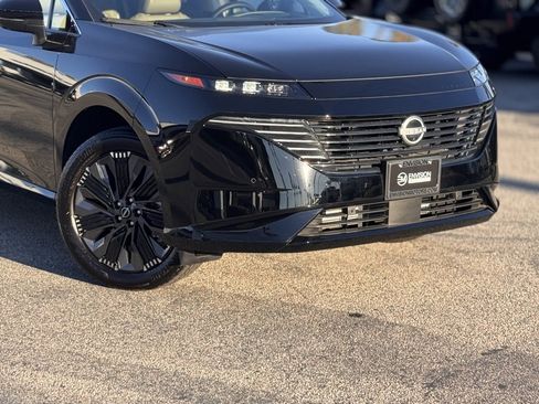 Used 2025 Nissan Murano Platinum w/ Cargo Package image 3