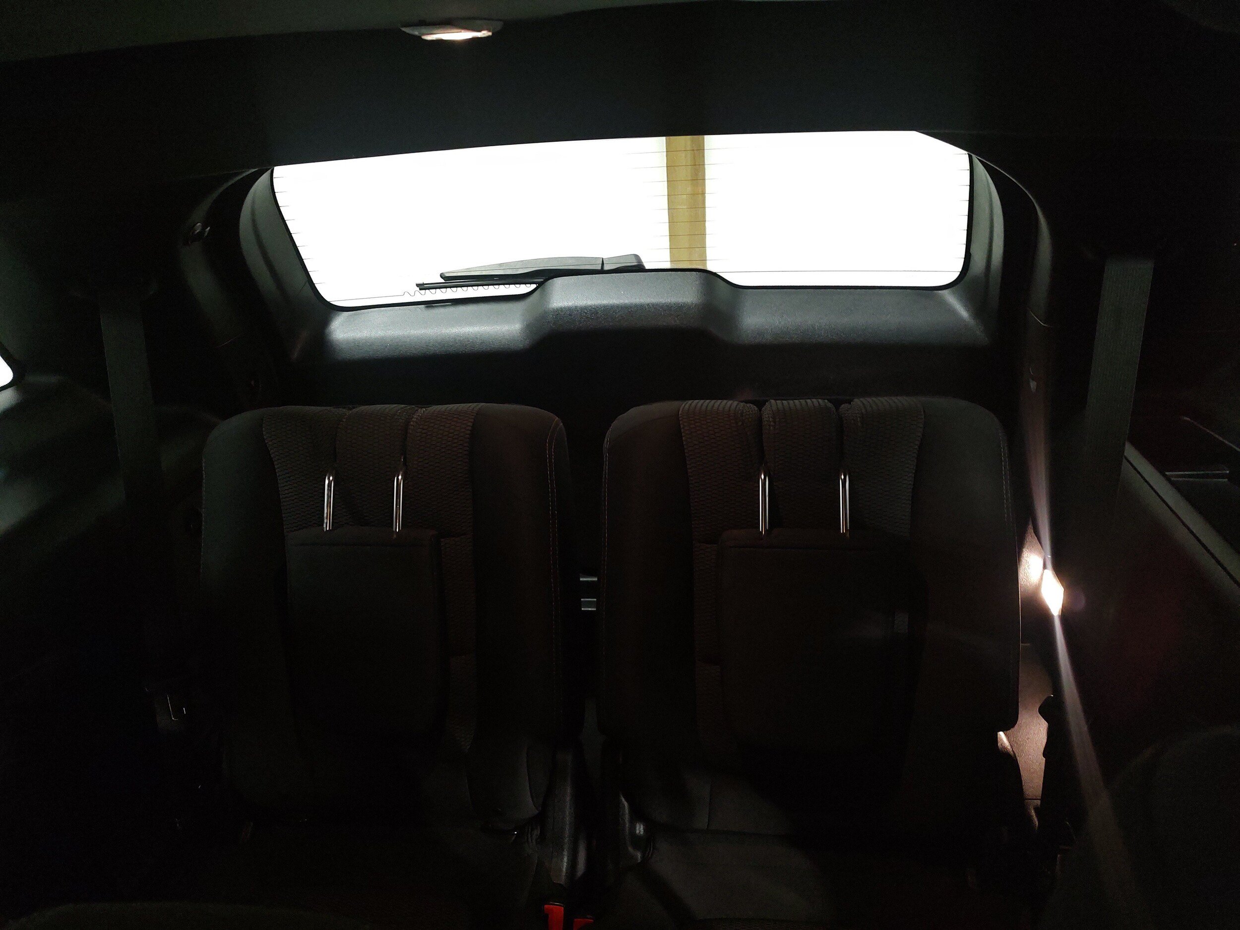 Used 2018 Ford Explorer XLT w/ Equipment Group 201A AWD/4WD image 11