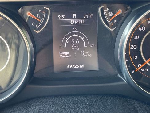 Used 2020 Jeep Wrangler Sport image 14