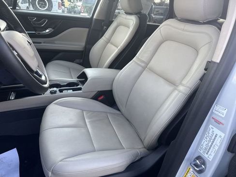 Used 2025 Lincoln Corsair Grand Touring w/ Equipment Group 302A image 15