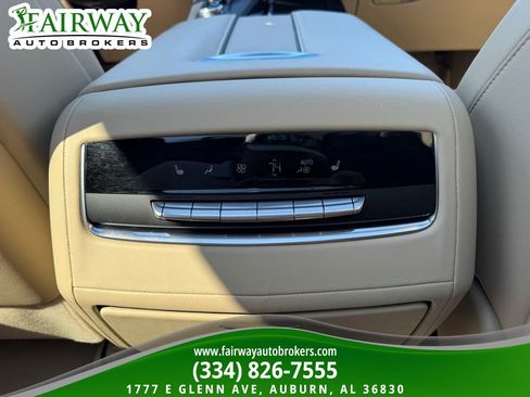 Used 2024 Cadillac Escalade Premium Luxury w/ Performance Package AWD/4WD image 28