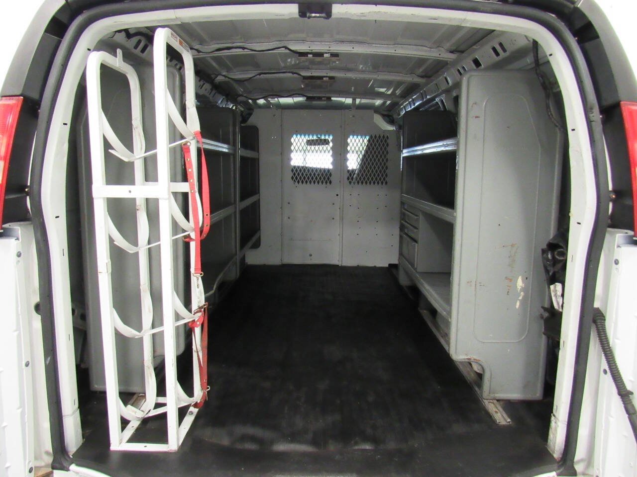 Used 2020 Chevrolet Express 2500 w/ Driver Convenience Package RWD image 16