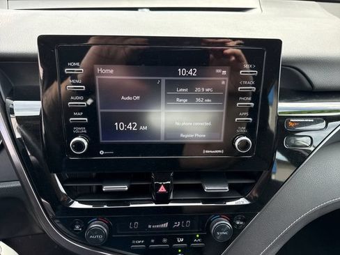 Used 2023 Toyota Camry SE FWD image 19