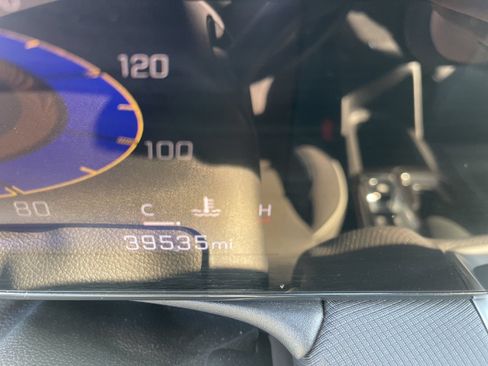 Used 2024 Chevrolet TrailBlazer LT w/ Convenience Package AWD/4WD image 38
