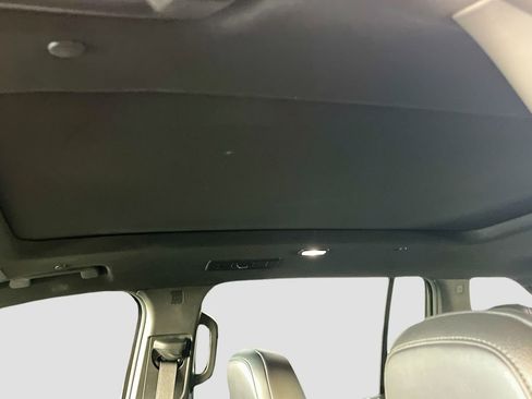 Used 2025 GMC Acadia Denali w/ Super Cruise Package image 23