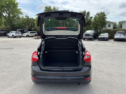 Used 2013 Ford Focus SE FWD image 35