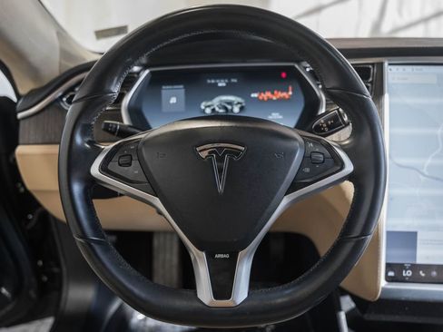 Used 2013 Tesla Model S image 22