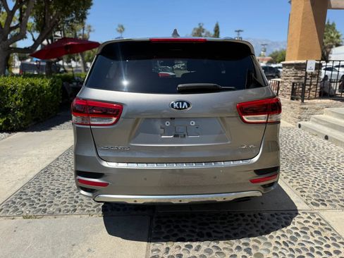Used 2017 Kia Sorento SX FWD image 6
