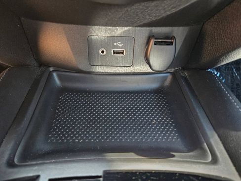Used 2018 Nissan Rogue SL FWD image 37