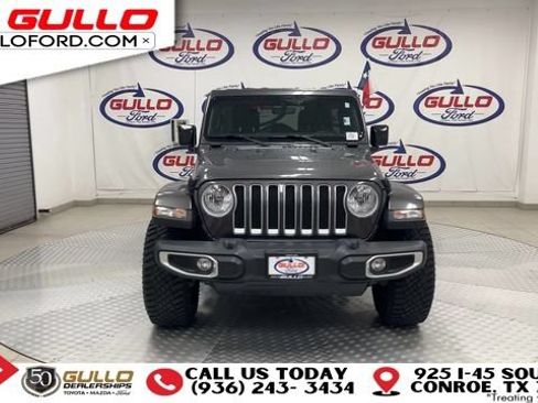 Used 2022 Jeep Wrangler Unlimited Sahara AWD/4WD image 3