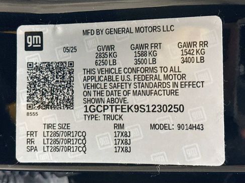 New 2025 Chevrolet Colorado ZR2 w/ Midnight Edition image 38