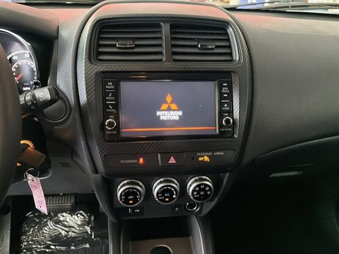 Used 2021 Mitsubishi Outlander Sport SE AWD/4WD image 14