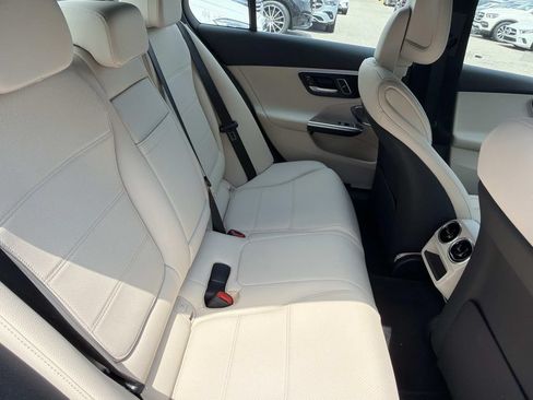 Used 2026 Mercedes-Benz C 300 Sedan image 9