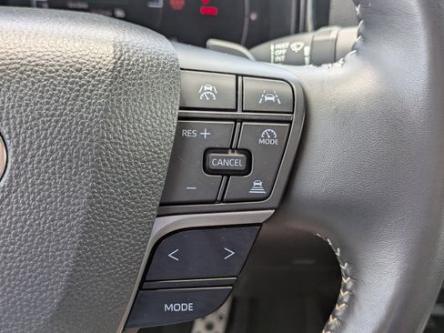 Used 2025 Toyota Camry SE FWD image 21