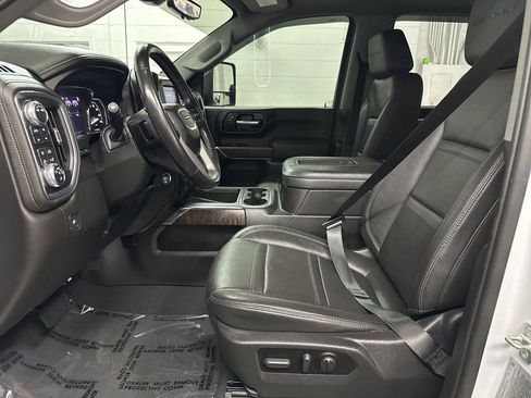 Used 2022 GMC Sierra 2500 Denali w/ Denali Ultimate Package image 21