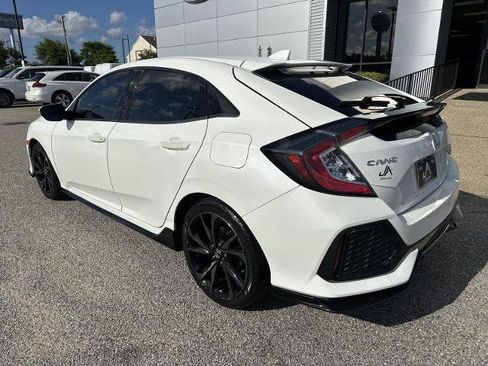 Used 2018 Honda Civic Sport image 3