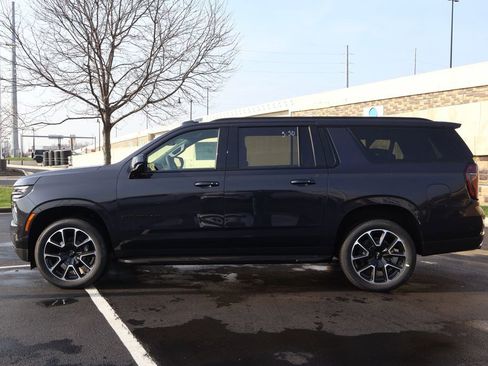 New 2026 Chevrolet Suburban RST w/ Sun And Tow Package image 4
