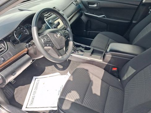 Used 2015 Toyota Camry LE image 12