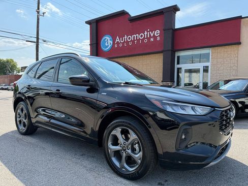 Used 2023 Ford Escape ST-Line Select AWD/4WD image 1