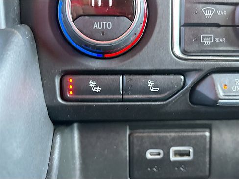 Used 2022 Chevrolet Tahoe RST w/ Luxury Package image 21