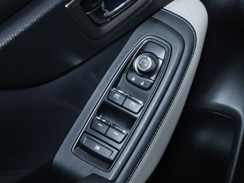 Certified 2022 Subaru Forester Limited image 17