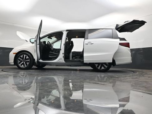 Used 2025 Honda Odyssey EX-L image 53