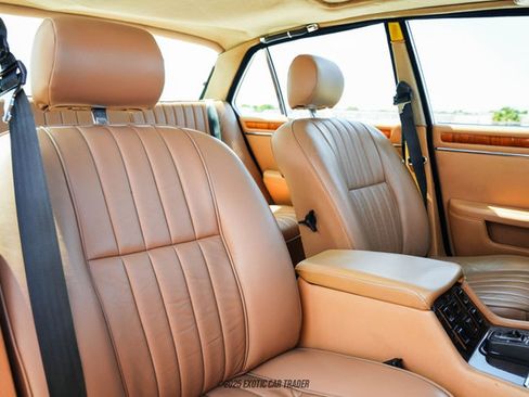 Used 1987 Jaguar XJ6 RWD image 30