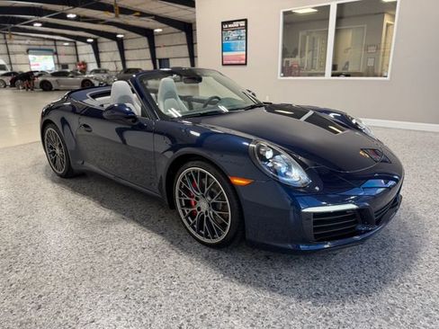 Used 2017 Porsche 911 Carrera S RWD image 9